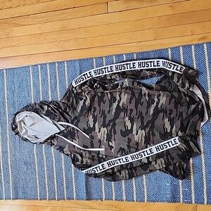 Rue 21 Juniors XL long sleeve hooded shirt camo